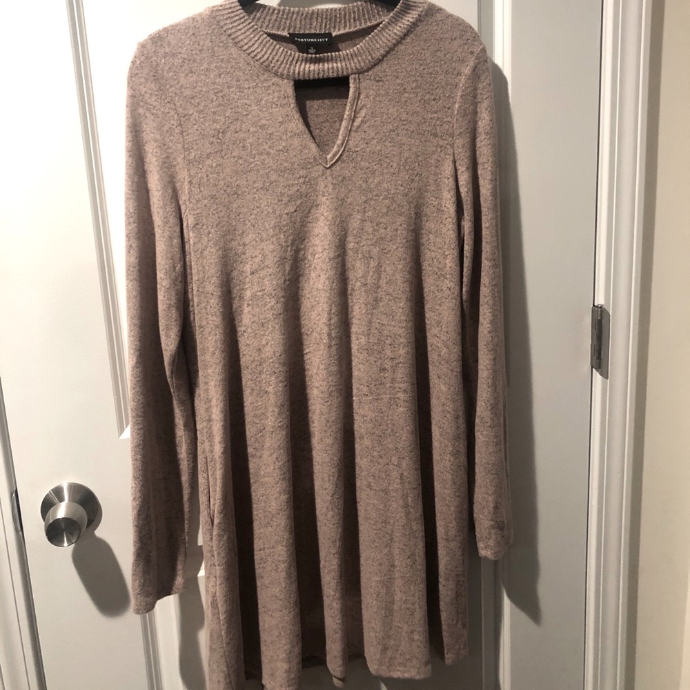 FORTUNE & IVY - Sweater dress WITH POCKETS • NWOT